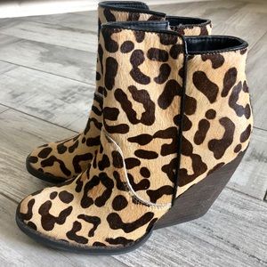 Leopard Wedges, Size 7